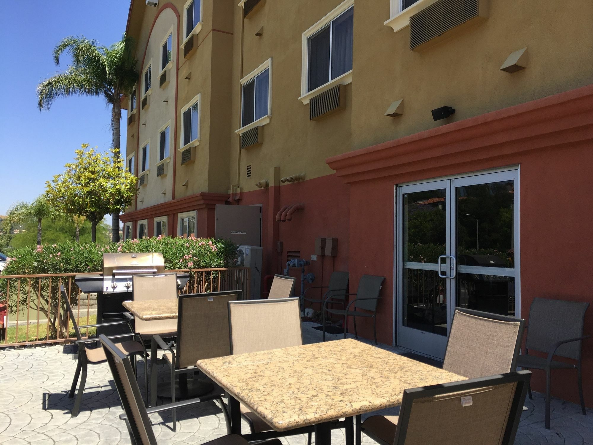 Comfort Suites Near Six Flags Magic Mountain Stevenson Ranch Kültér fotó
